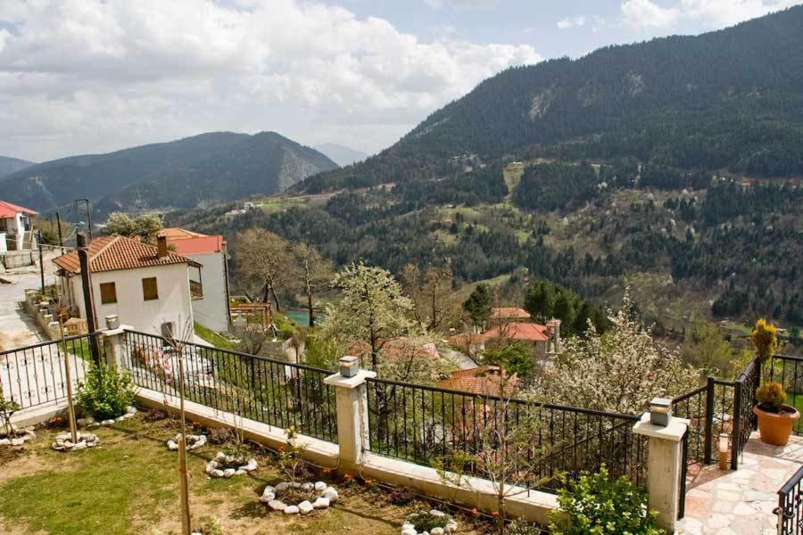 Guesthouse Irida Belokomiti Экстерьер фото